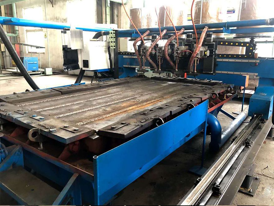 Quadruple Torch Wear Plate Hardfacing Machine